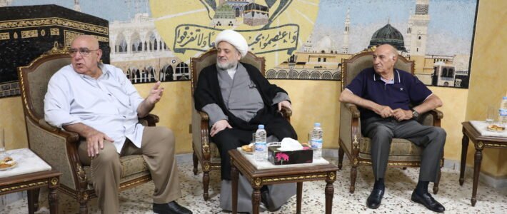 استقبال أمين الهيئة القيادية في حركة الناصريين المستقلين المرابطون العميد مصطفى حمدان مع وفد مرافق